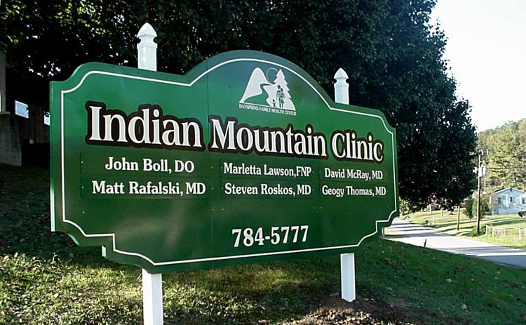 Indian Mountain Clinic Sign, Sign, Flying Armadillo Signs, Mike Burrell, FASCO