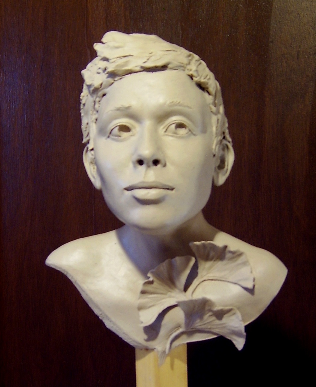 Young Woman Sculpture middle